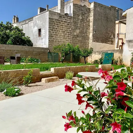 Corte Mercurio Bed & Breakfast 4*